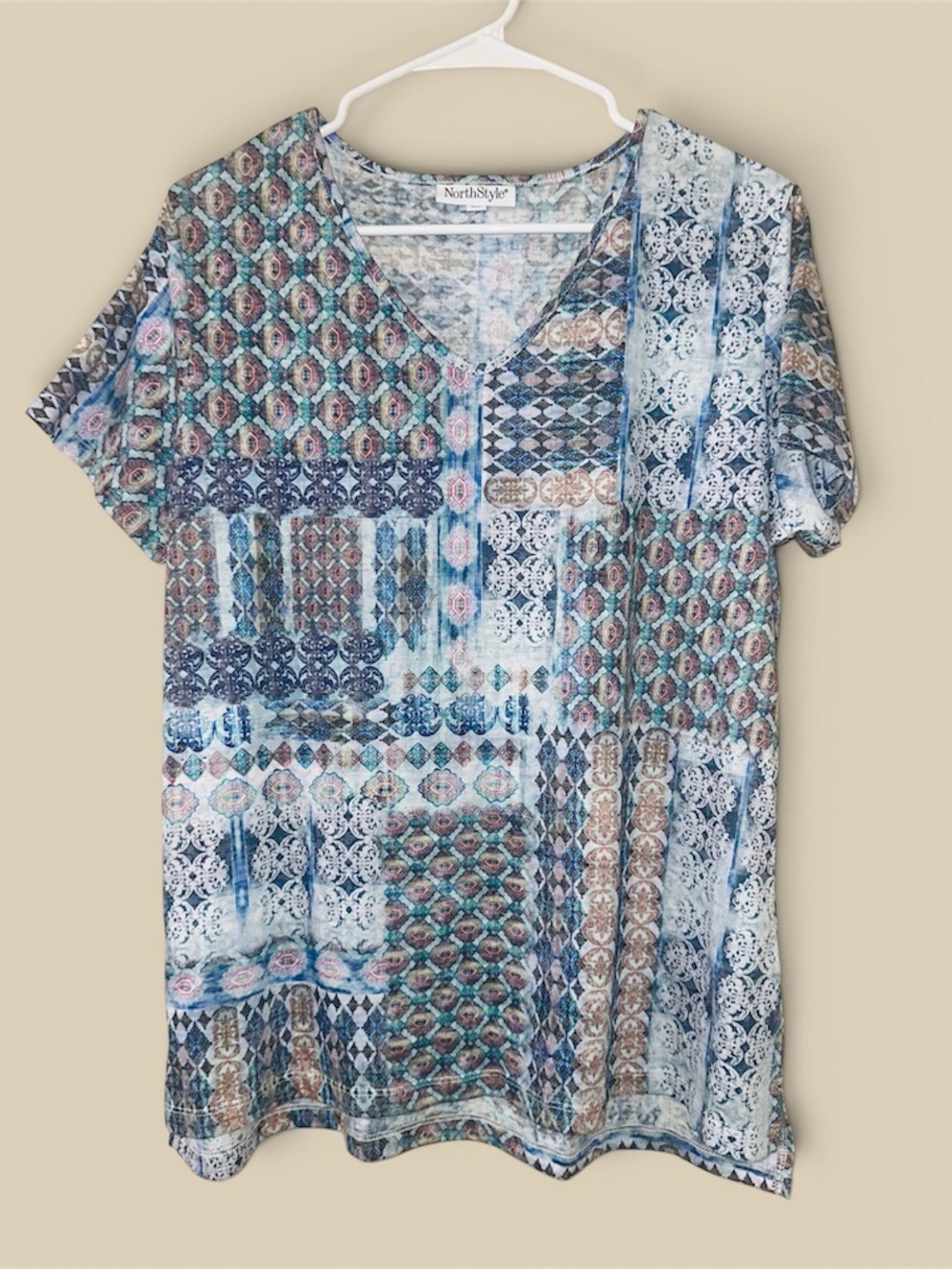 Woman’s Northsyle Top